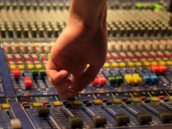 Les coulisses de l'IAD: nos formations en son